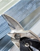 TIJERAS PARA CORTAR  PERFILES Y GUARDAVIVOS